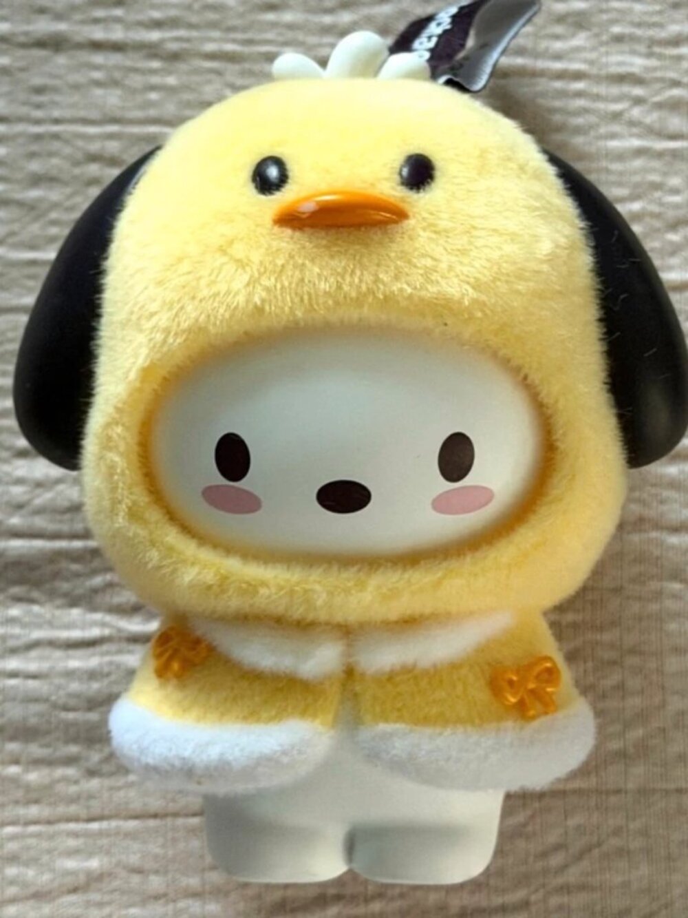 Miniso x Sanrio Mini Cape Face Changing Pendant